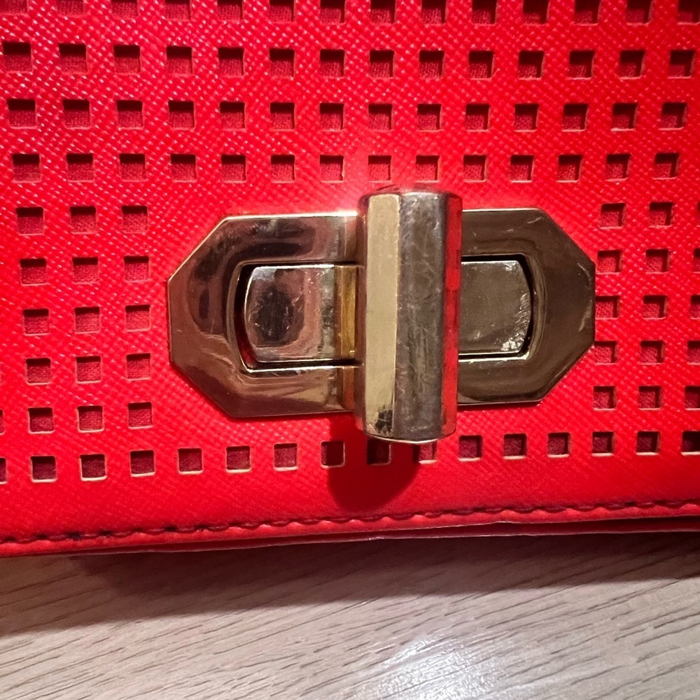 Banana Republic Red Crossbody Bag with Gold Chain - Picture 3 of 7